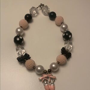 Chic Pink and Black Beaded Necklace with Pendant
